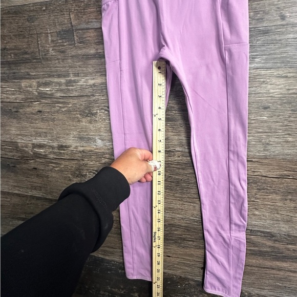Gymshark Purple Leggings Form-Fitting Performance Wear Pants - Picture 4 of 11